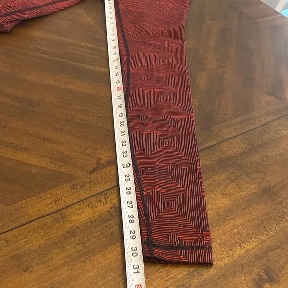 Lululemon Wunder Under Pant Hi Rise Maze True Red Black size 6 women’s - Picture 8 of 8